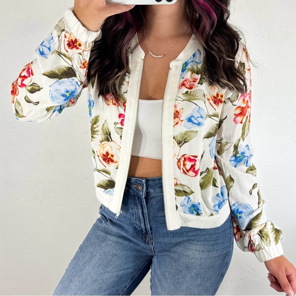 White and red blue floral lightweight zip up jacket